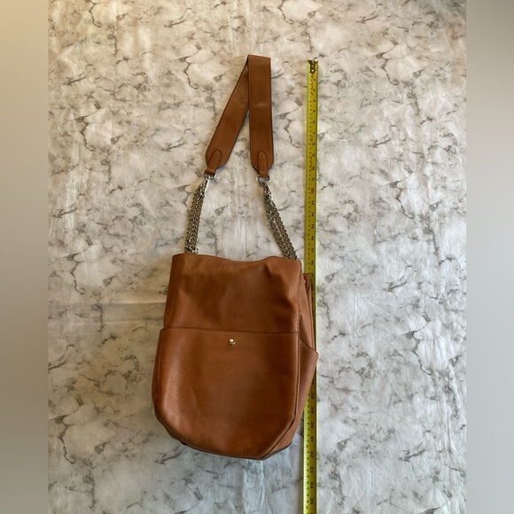 ❗️sold in garage sale❗️ Carmel cognac leather tote - Picture 12 of 15